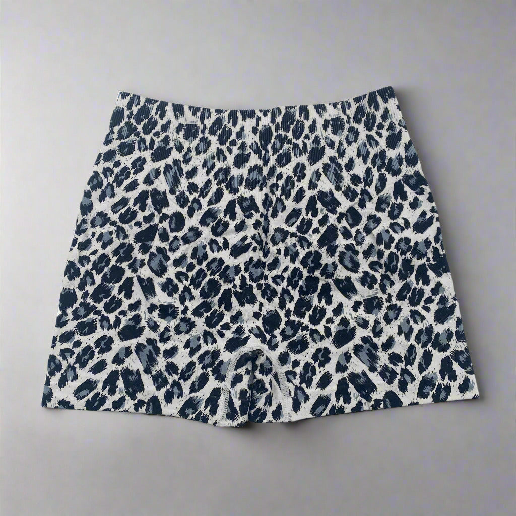Lush Unders - Snow Leopard Back