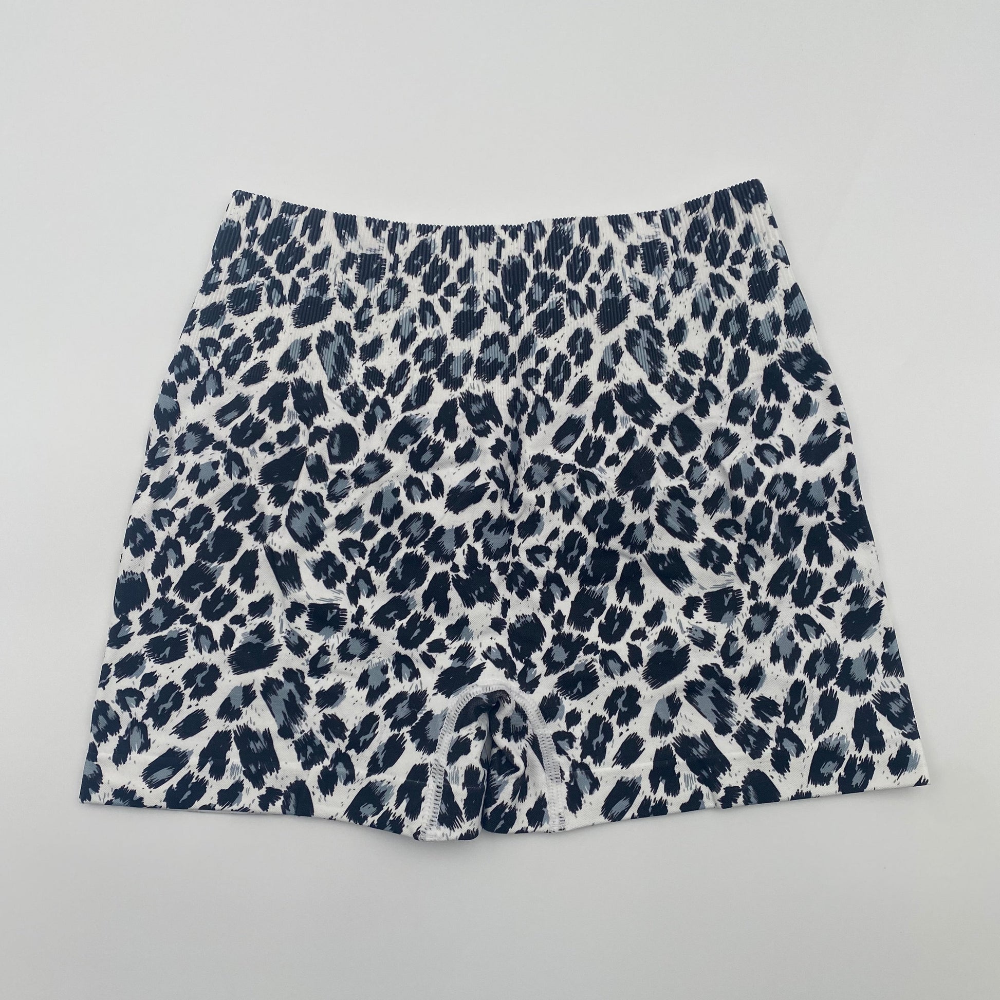 Lush Unders Snow Leopard Front2