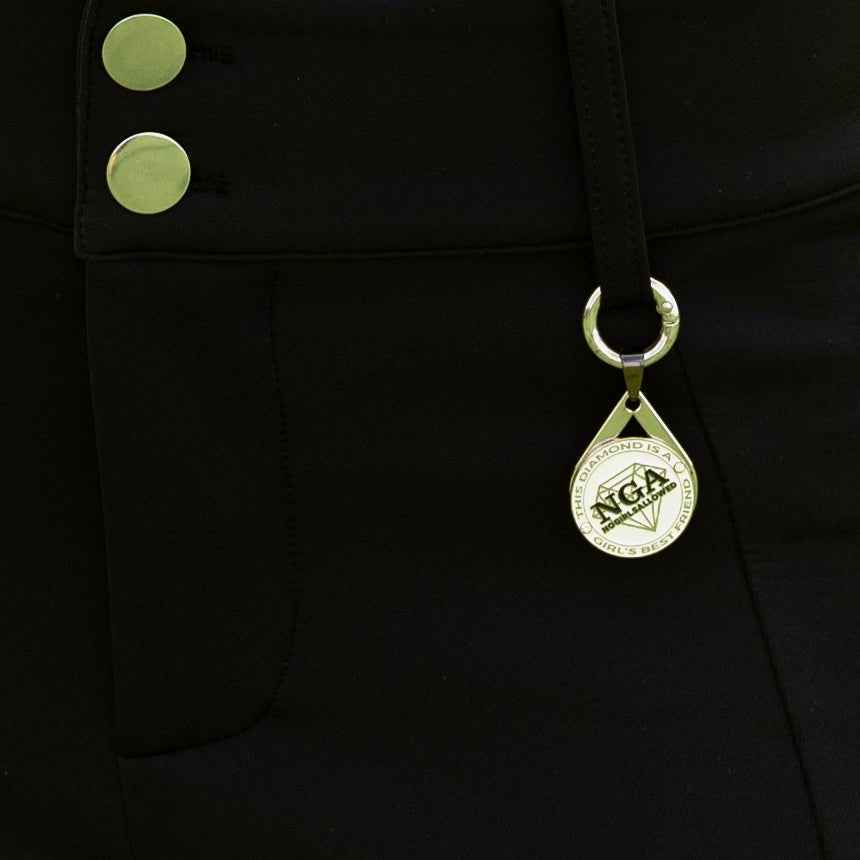 The GlamMag Ball Marker Magnet - Steel Clip-On "No Girls Allowed"